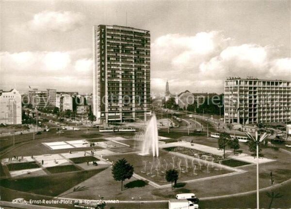 Berlin Ernst Reuter Platz Springbrunnen