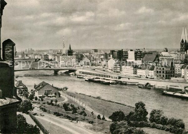 Bremen Gesamtansicht mit Weser