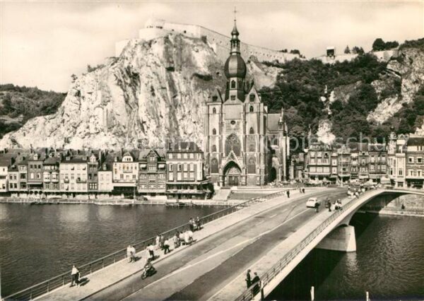 Dinant Wallonie Pont sur la Meuse Collegiale et la Cita