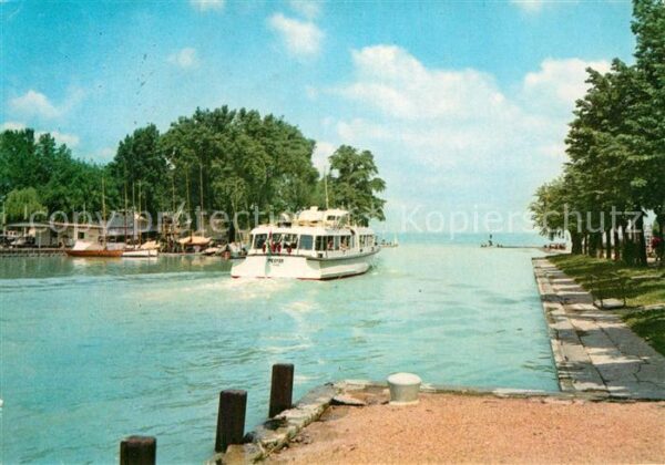 Balatonszabadi Hafen Ausflugsdampfer