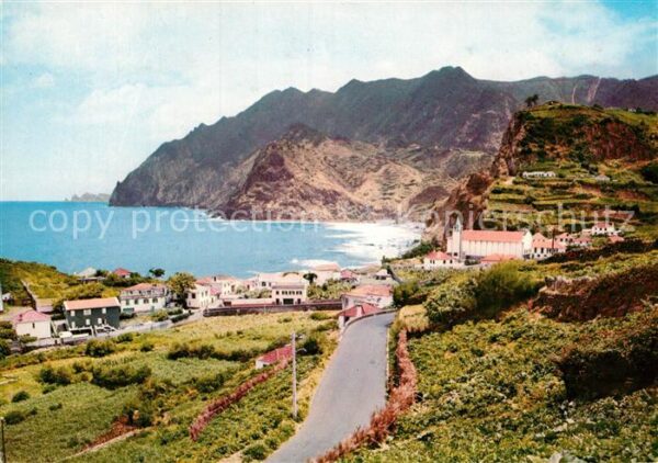 Porto da Cruz Madeira  Portugal Panorama Küste