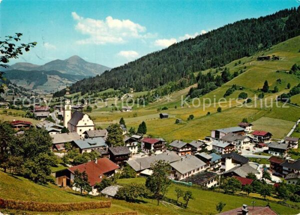 Oberau Wildschoenau Tirol Panorama Hochtal gegen Hohe Salve