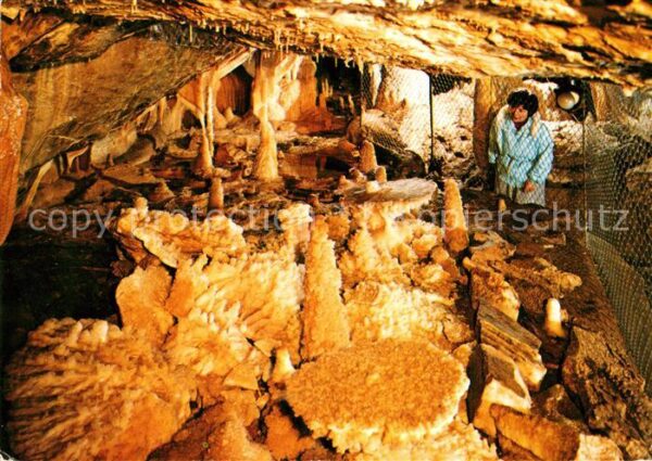 Hoehlen Caves Grottes Tropfsteinhöhle Attendorn Kristallgrott