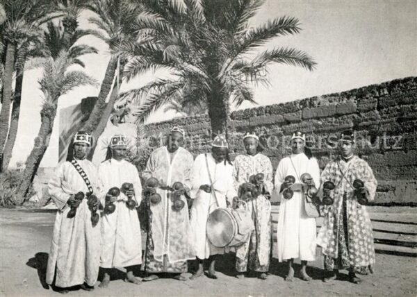 Typen Afrika Trommel