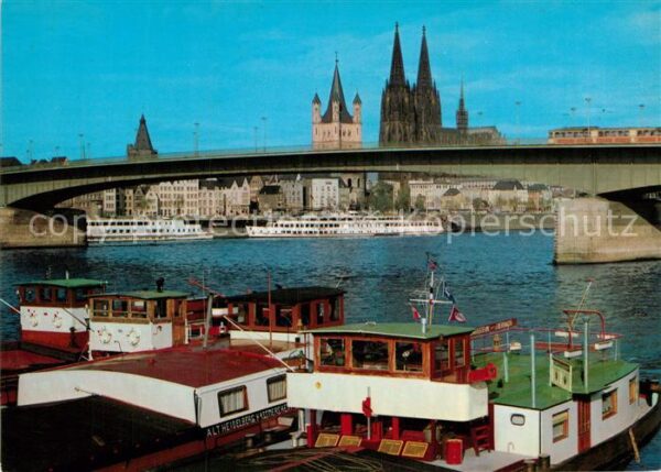 Koeln Rhein Hafen Rheinbrücke Dom