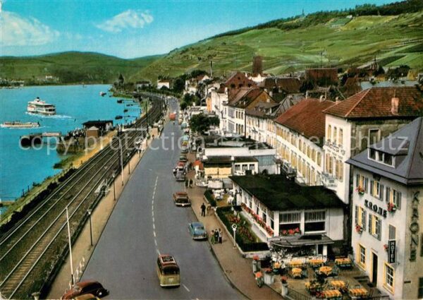Ruedesheim Rhein Rheinstrasse Eisenbahn Dampfer Anlegest