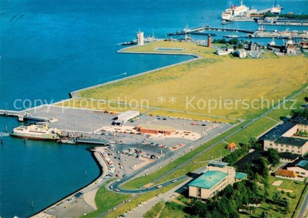 Cuxhaven Nordseebad Fährhafen mit Blick zur Alten Liebe Ste