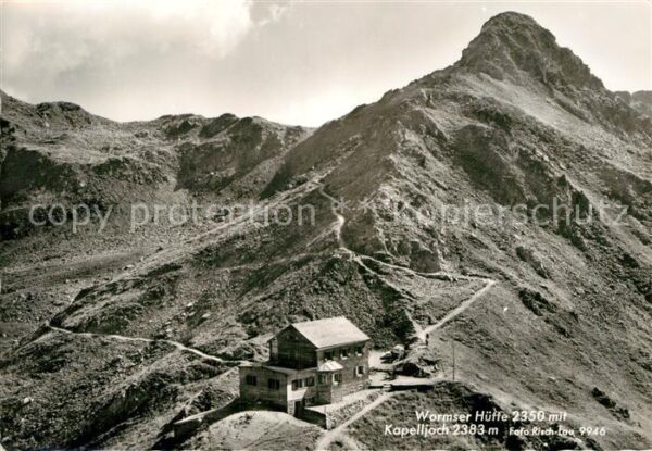 Wormserhuette Berghaus Kapelljoch Wanderweg Alpen