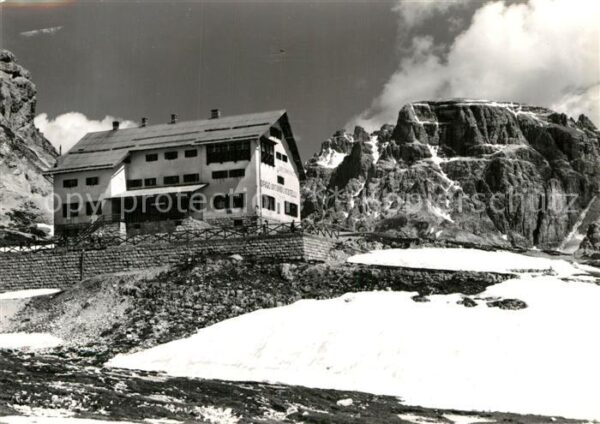 Dreizinnenhuette Rifugio Antonio Locatelli Berghaus Dolo