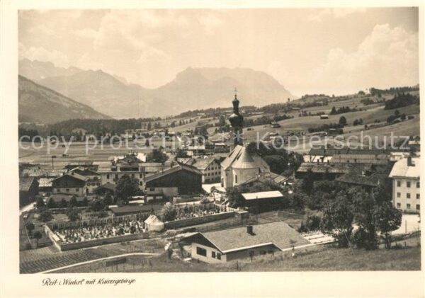 Reit Winkl Ortsansicht mit Kirche Kaisergebirge
