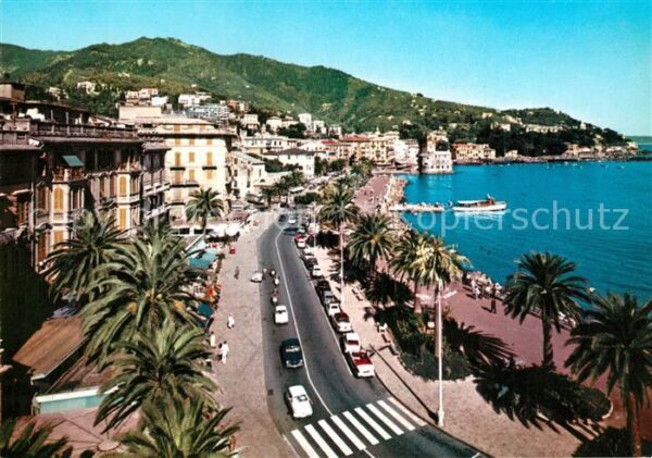 Rapallo Vista panoramica del lungomare