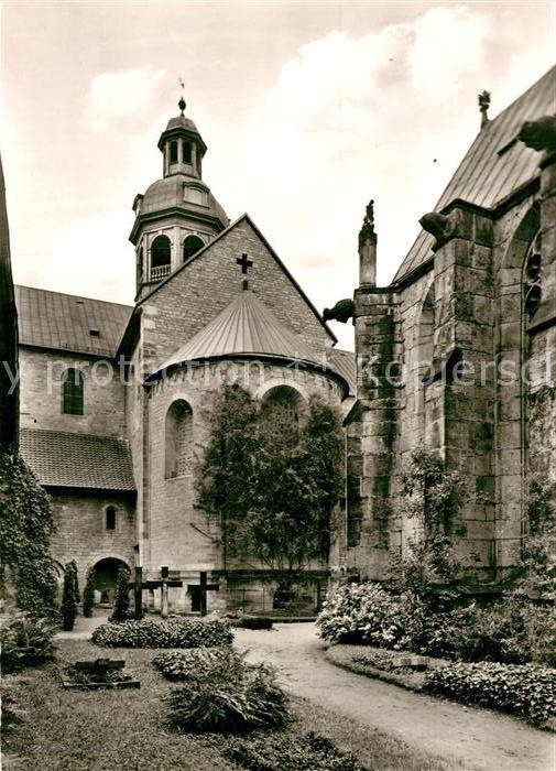 Hildesheim Dom mit tausendjährigem Rosenstock