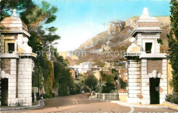 Monaco Le Palais vue de la Porte Neuve