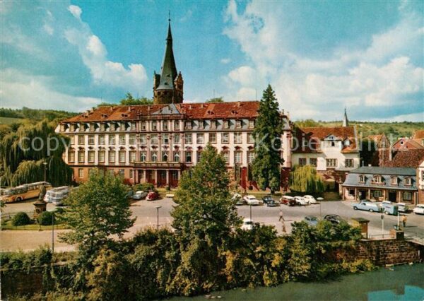 Erbach Odenwald Marktplatz mit Gräfl Schloss und Schlos