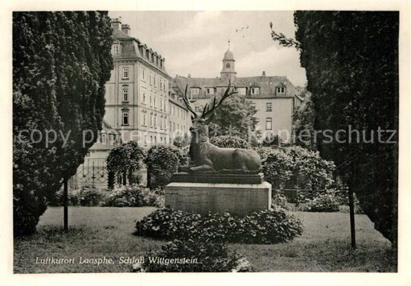 Laasphe Schloss Wittgenstein Hirschskulptur
