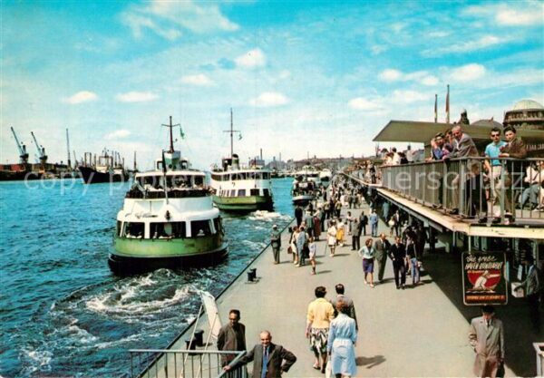 Hamburg St Pauli Landungsbrücke
