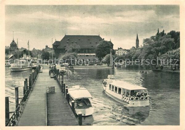Konstanz Bodensee Hafen mit Konziliumsgebäude Kupfertiefd