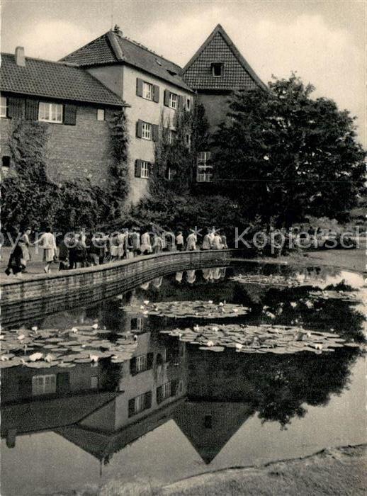 Dinslaken Kreishaus Seerosenteich