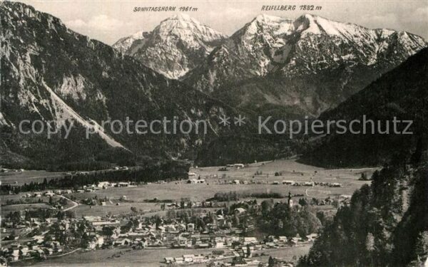 Ruhpolding Gesamtansicht mit Sonntagshorn und Reif