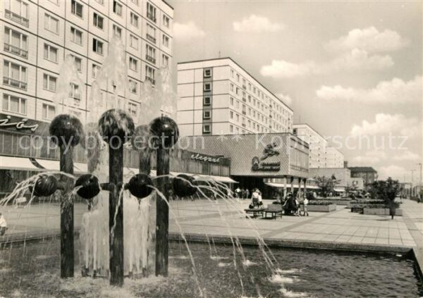 Magdeburg Karl Marx Strasse Springbrunnen