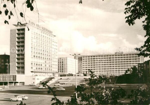 Rostock Haus der Schiffahrt und Interhotel Warn