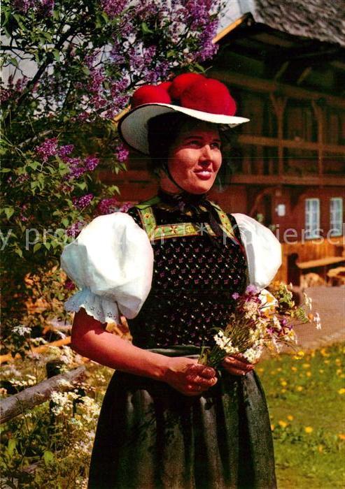 Trachten Schwarzwald Gutach Bollenhut