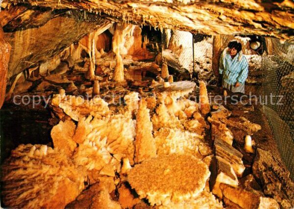 Hoehlen Caves Grottes Attendorn Tropfsteinhöhle Kristallgrott