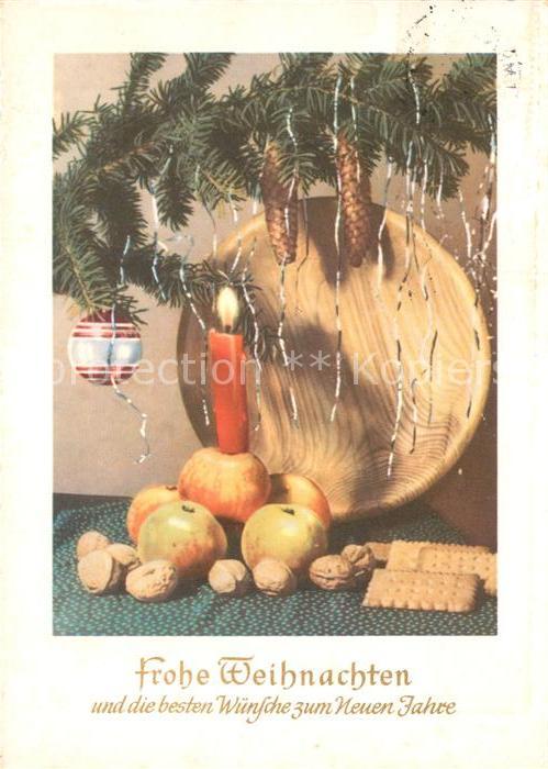 Weihnachten Neujahr Kerze Äpfel Walnüsse Tannenzapf