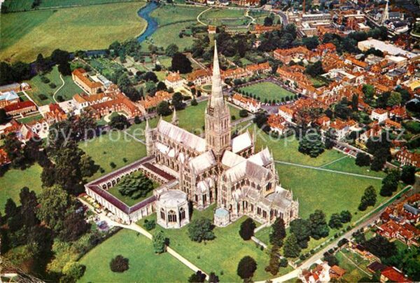 Salisbury Wiltshire Fliegeraufnahme Cathedrale