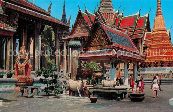 Bangkok Inside Emerald Buddha Temple