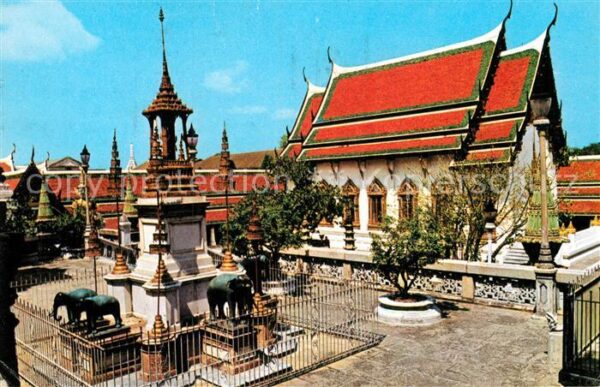 Bangkok Emerald Buddha Temple