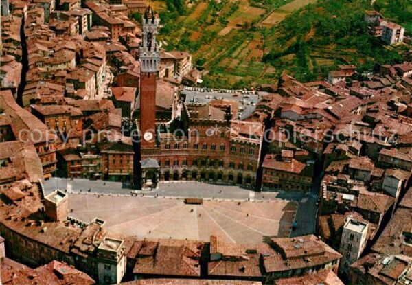 Siena Fliegeraufnahme Piazza del Campo Palazz