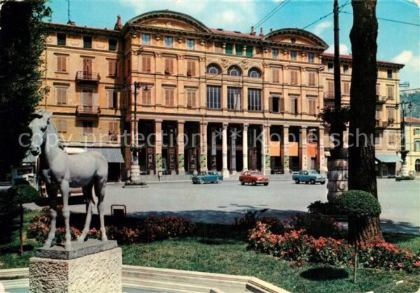 Carrara Piazza Farini