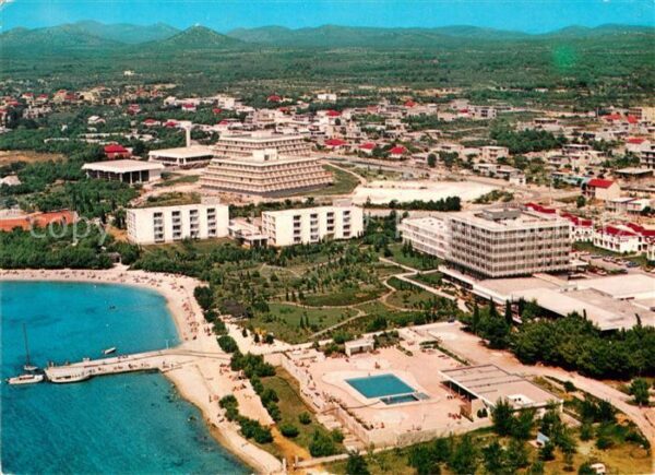 Vodice Hotels an der Küste Fliegeraufnahme