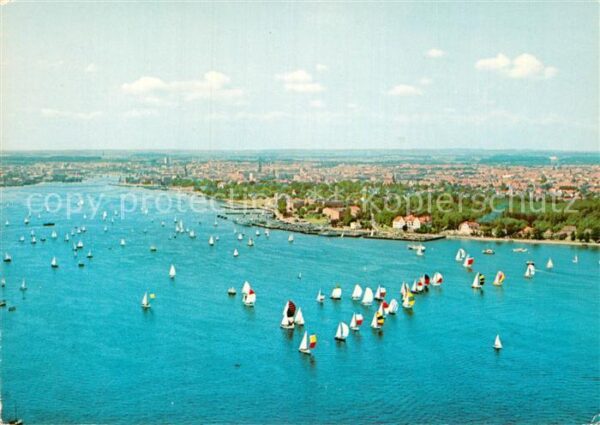 Kiel Segelregatta auf der Kieler Förde Flieg