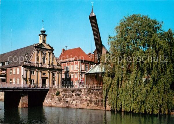 Lueneburg Altes Kaufhaus und Kran