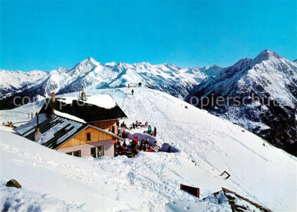 Penkenhuette mit Ahornspitze Stillupp und Tristner