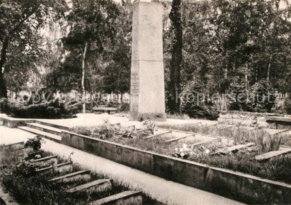 Warschau Masowien Militärfriedof Denkmal