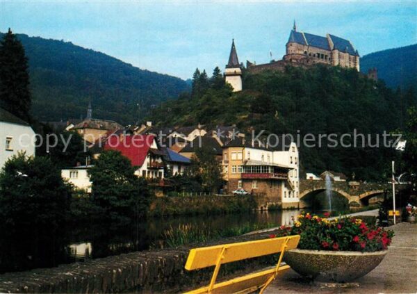 Vianden Vue pittoresque avec chateau