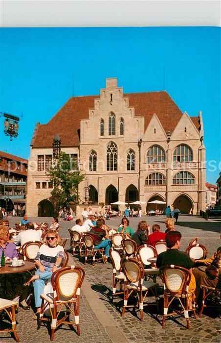 Hildesheim Marktplatz mit Rathaus Strassencafe