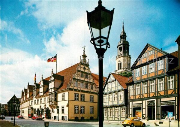 Celle Niedersachsen Rathaus mit Stadtkirche