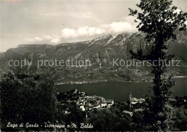 Tremosine Lago di Garda mit Mt Baldo