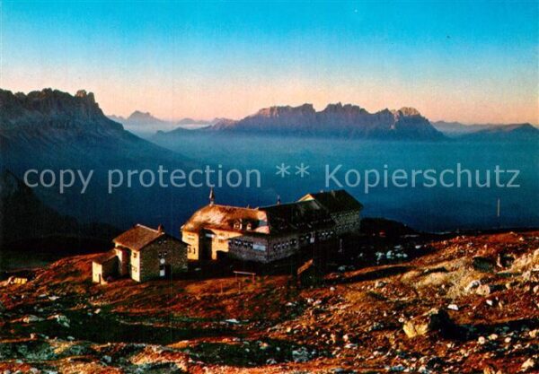 Voels Schlern Suedtirol Rifugio Bolzano al Monte Pez Latemar
