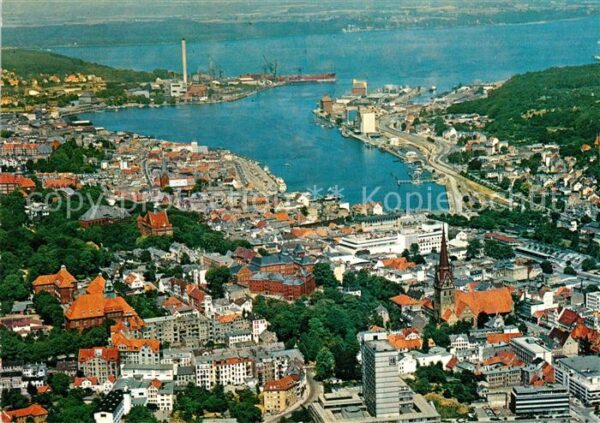 Flensburg Fliegeraufnahme mit Stadt Hafen und För