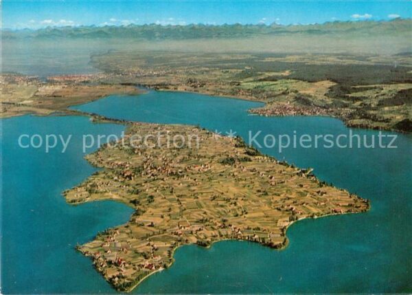 Insel Reichenau mit Alpenkette Fliegeraufnahme