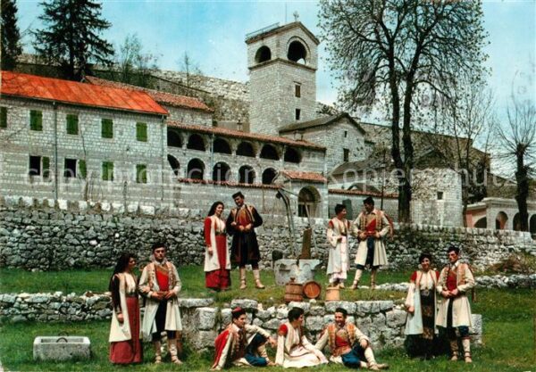 Trachten Montenegro