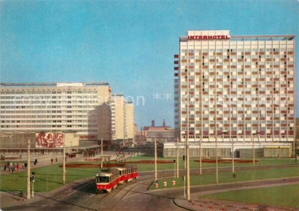 Strassenbahn Dresden Prager Strasse Interhotel Newa