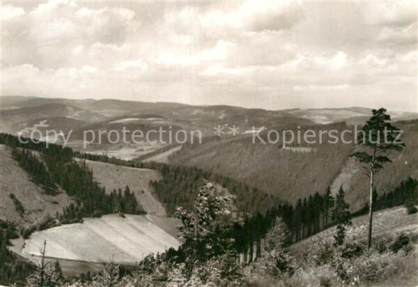 Loehma Seenplatte Blick in den Thüringerwald