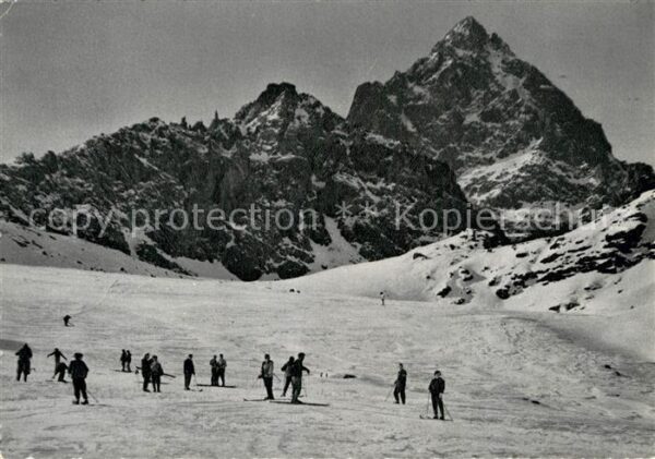 Crissolo Alta Valle Po Campo sci Monviso Winters