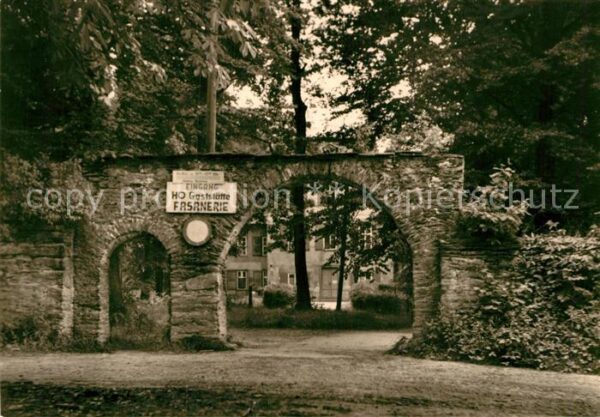 Schwarzburg Thueringer Wald Eingang zur HO Gaststätte Fasanerie